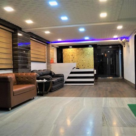 Dora House Hotell Calcutta Exteriör bild
