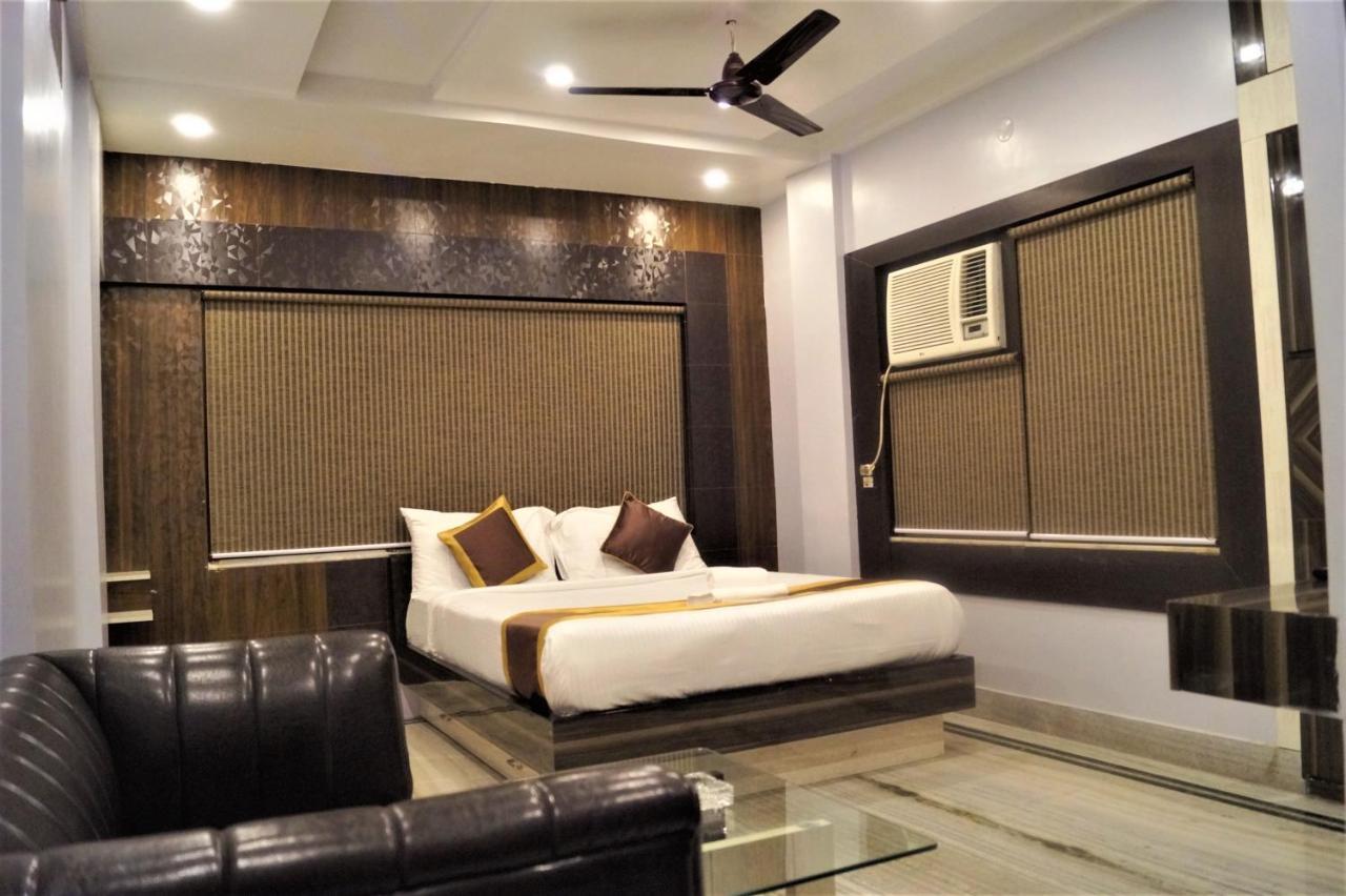 Dora House Hotell Calcutta Exteriör bild